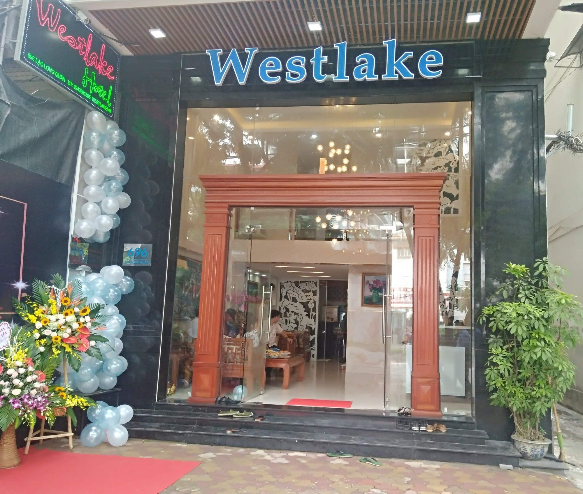 Westlake Tay Ho Hotel 696 Lac Long Quan Hanoi Buitenkant foto